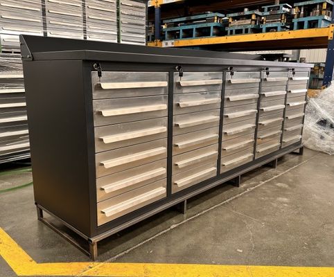 Werkplaats voor zware werktuigen Werkbank voor opslag van onderdelen voor gereedschappen