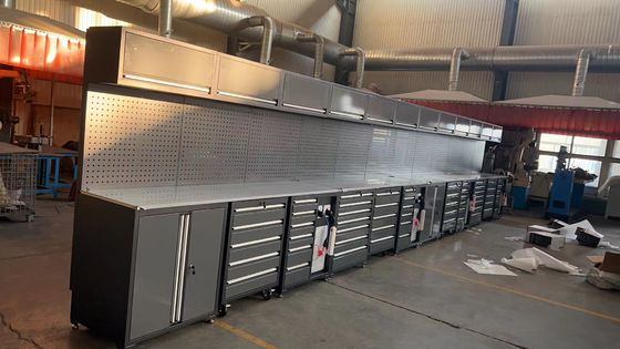Werktuigen van de garage Grote 3-laars staal rollend gereedschapskast voor zware werkbank